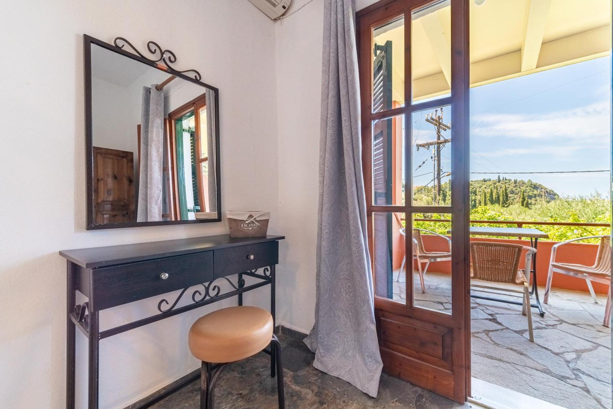 Arianna Studio Ground Floor 3 باليوكاستريتسا المظهر الخارجي الصورة